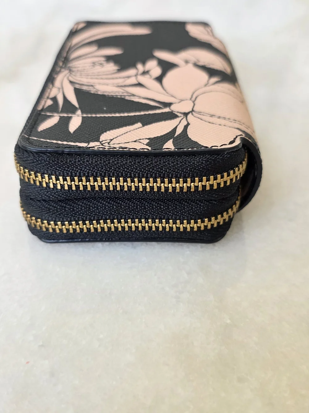 Kate Spade New York Laurel Way Gardenia Rosie Double Zip Case Wallet Black Pink
